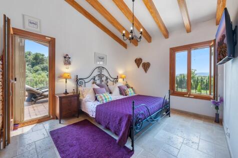 Bedroom (1)