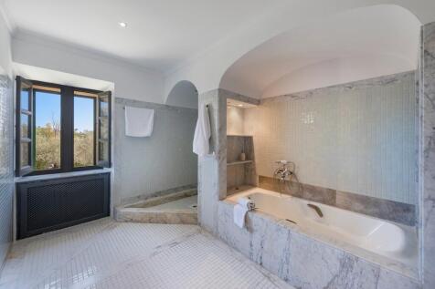 Bathroom (3)