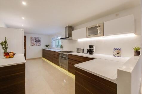 Kitchen (1)