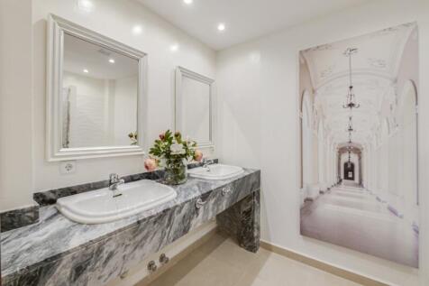 Bathroom (4)