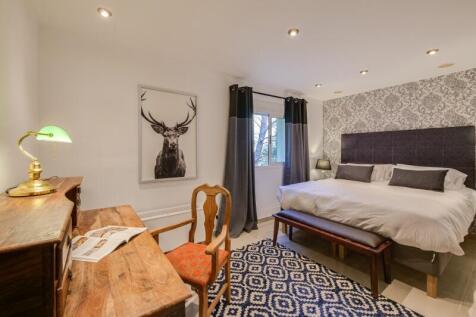 Bedroom (8)