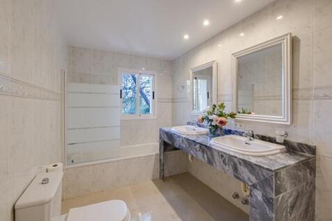 Bathroom (2)
