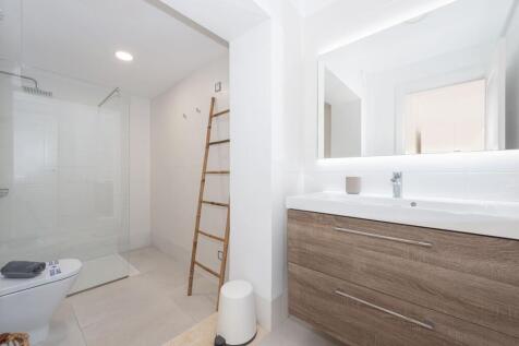 Bathroom (1)