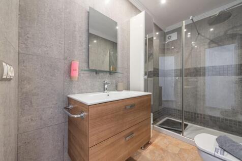 Bathroom (2)