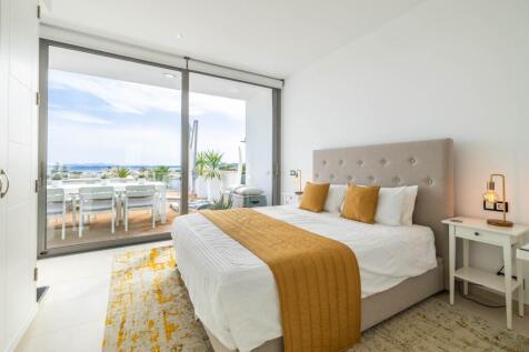 Bedroom (2)