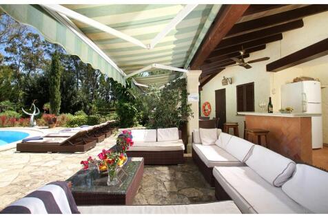 Covered Terrace (3)