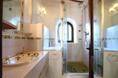 Bathroom (6)