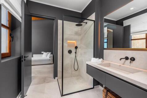Bathroom (3)