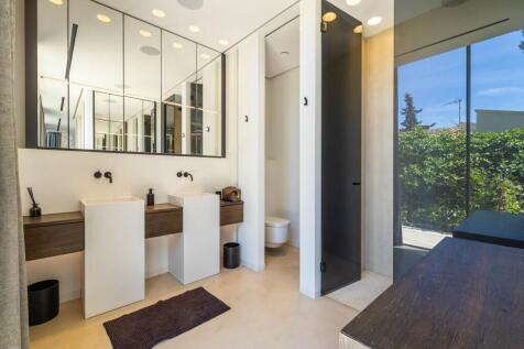 bathroom (1)