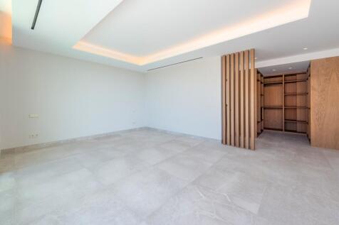 Bedroom (2)