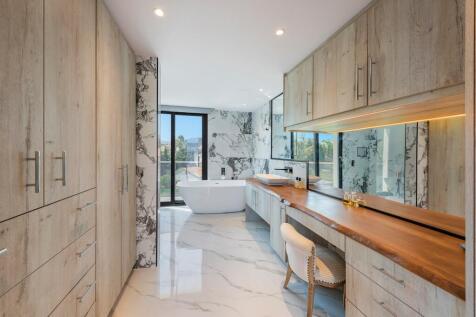 Bathroom (3)