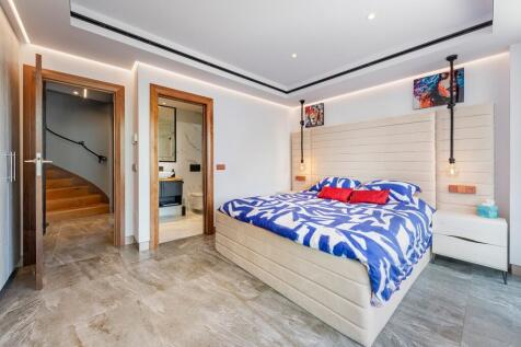 Bedroom (6)