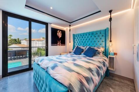 Bedroom (3)