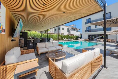 Bar and Barbecue (1)