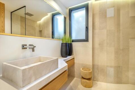 Bathroom (3)