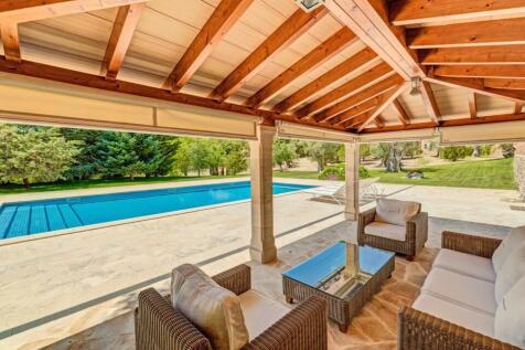 Pool Terrace