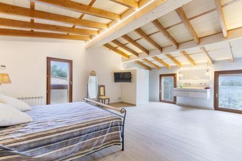 Bedroom (2)