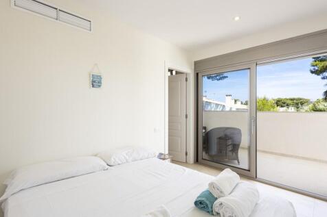 Bedroom (3)