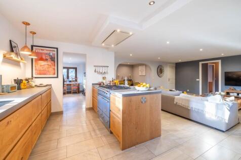Kitchen (2)