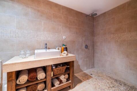 Bathroom (2)