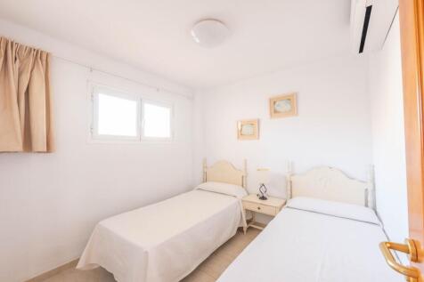 Bedroom (2)