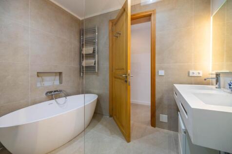 Bathroom (2)
