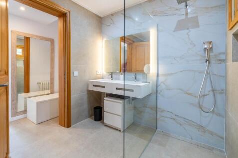 Bathroom (5)