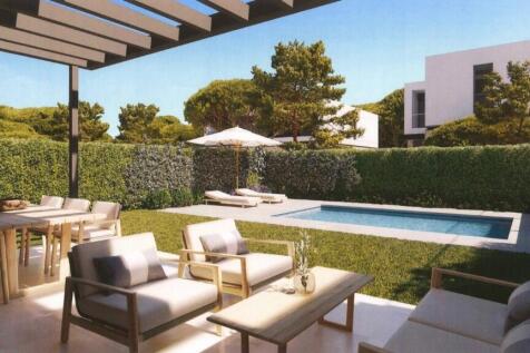 garden and pool