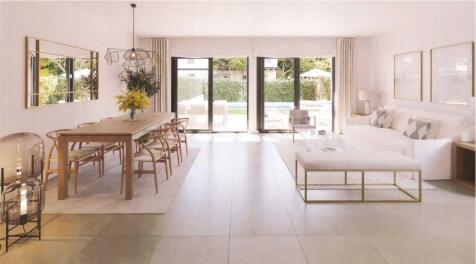 living area (3)