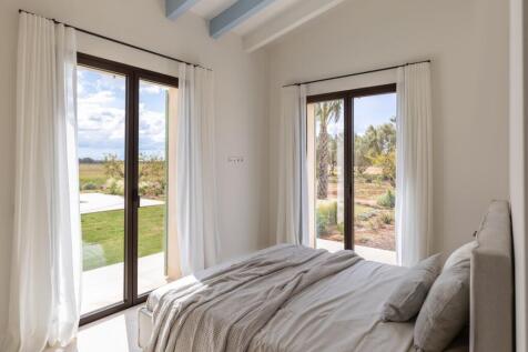 Bedroom (2)