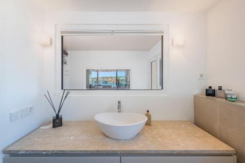 Bathroom (3)