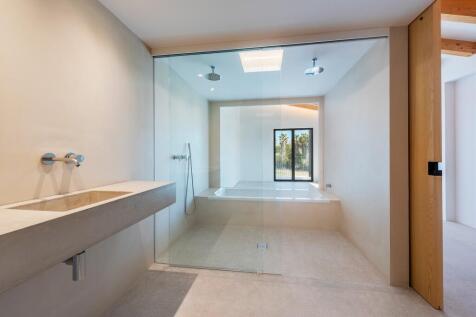 Bathroom (2)