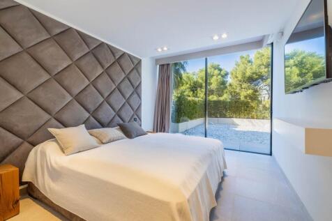 Bedroom (3)