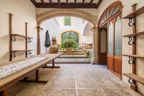 Courtyard (1)