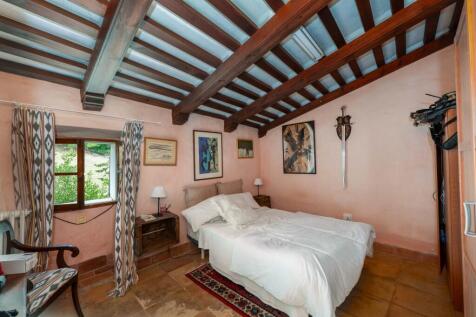 Bedroom (2)