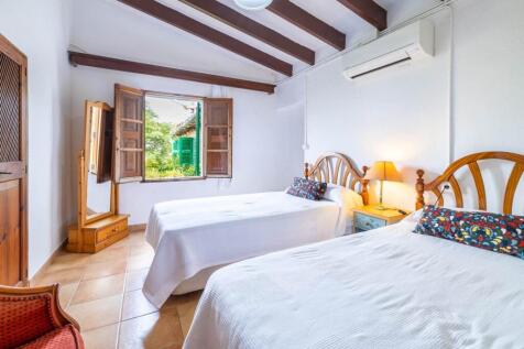 Bedroom (2)