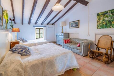 Bedroom (4)