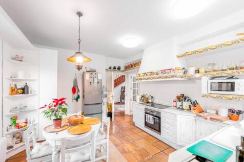 Kitchen New (1)