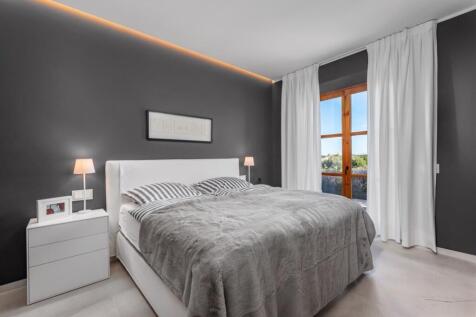 Bedroom (4)