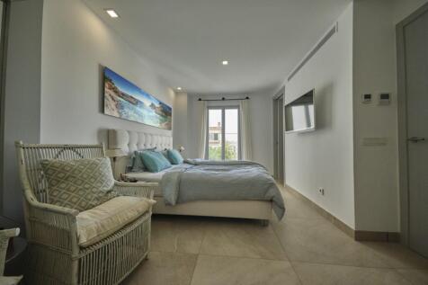 Bedroom (2)
