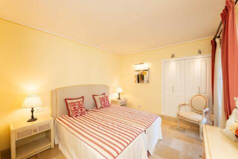 Bedroom (1)