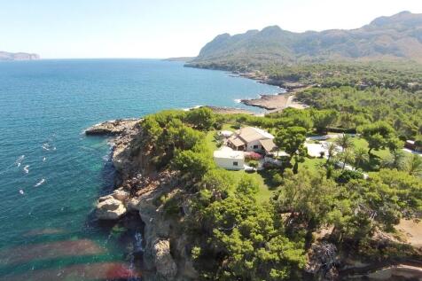Stunning Surrounding