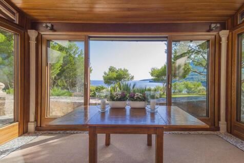 Covered terrace
