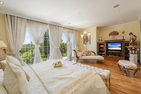 Bedroom (2)