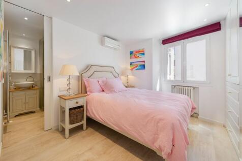 Bedroom (2)