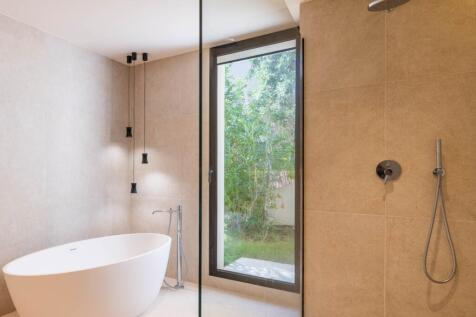 Bathroom (2)