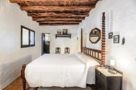 Bedroom (1)