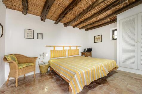 Bedroom (7)