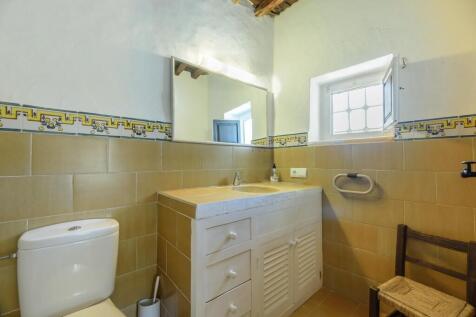 Bathroom (2)
