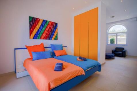 Bedroom (6)